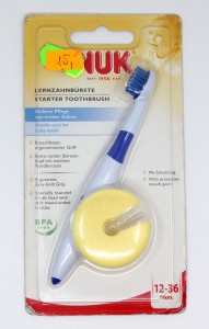 SZCZOTECZKA DO ZEBOW 12-36M 3702