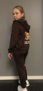 Dres dziewczęcy z miesiem czekoladowy