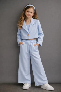 Elegancki garnitur dziewczęcy błękitny, cyrkonie